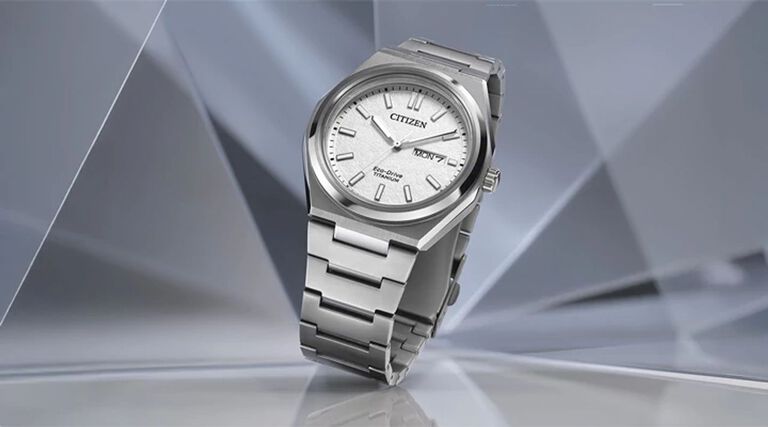 Zenshin watches; Image of Zenshin Three-hand watch model AW0130-85A on a gray geometric background