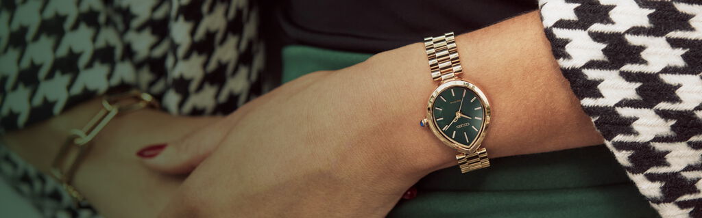 Mettant en vedet la montre Rainell , mod&egrave;le EM1203-57X