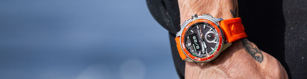 Mettant en vedet la montre  Citizen Promaster Wavetracker, mod&egrave;le JV3000-13E