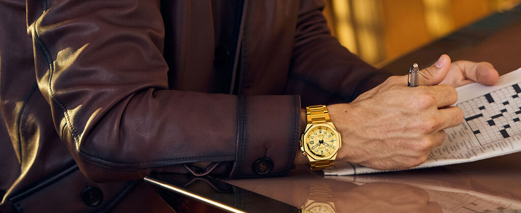 Featuring theSeries8 890 City Lights Watch model NB6062-52P 