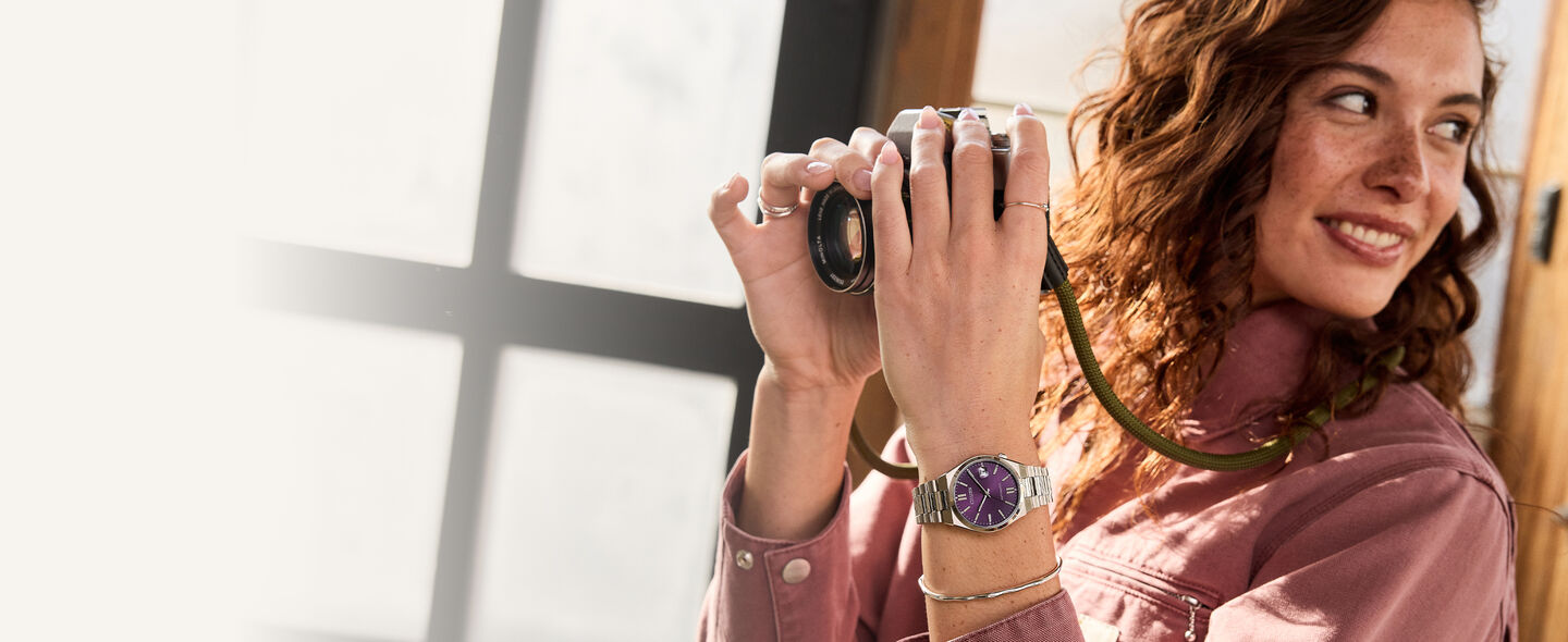 Mettant en vedet la montre Citizen L Rainell , mod&egrave;le EM1200-55X