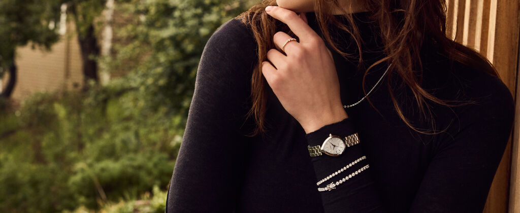 Featuring the Rainell Watch model EM1200-55A