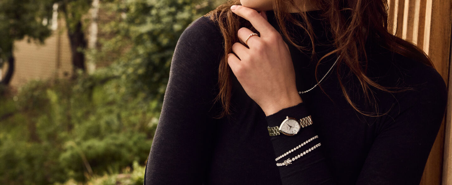 Featuring the Rainell Watch model EM1200-55A