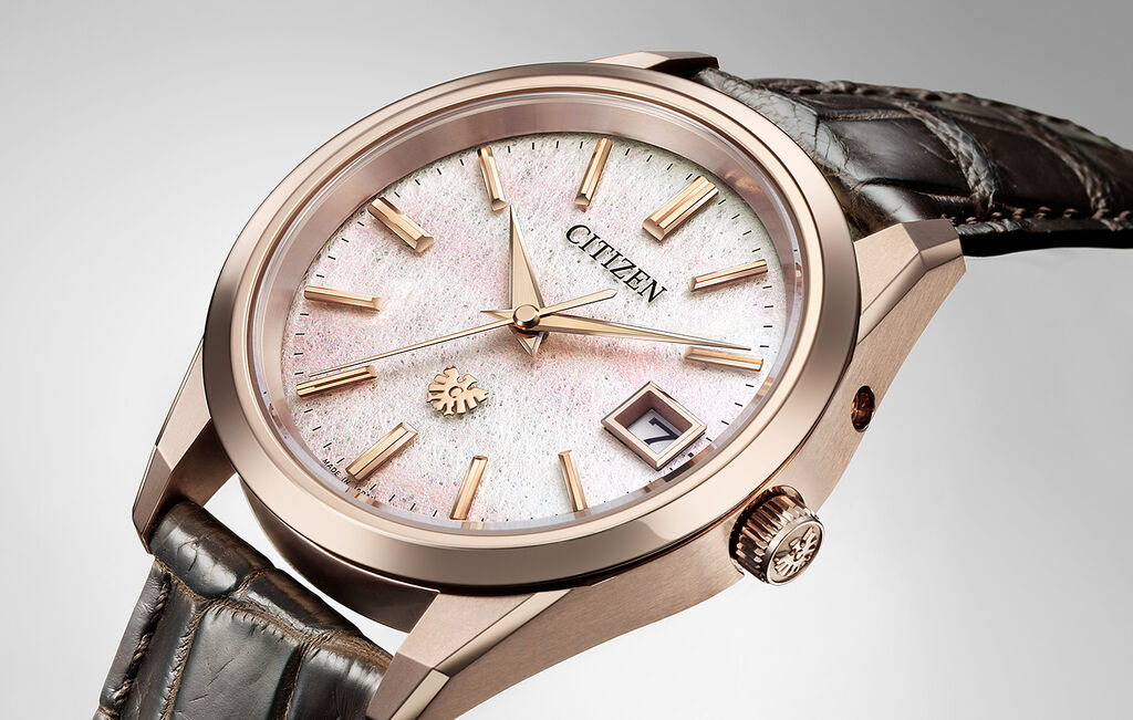 Featuring the THE CITIZEN watch model AQ4106-00A